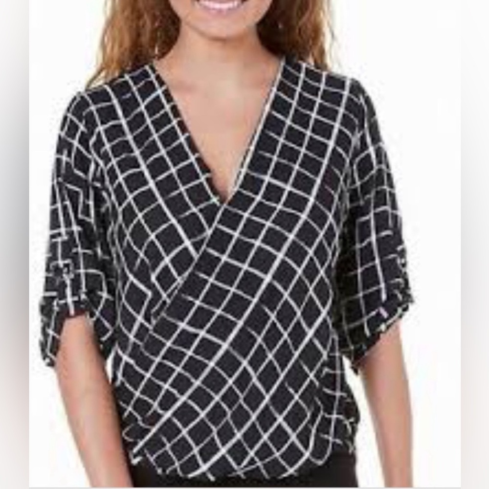 BCX Black & White Plaid Grid Roll Tab Blouse Top Size XL - Picture 14 of 14